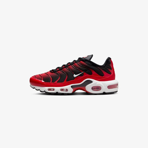 NIKE | AIR MAX PLUS | Sneakers bassa nero / rosso